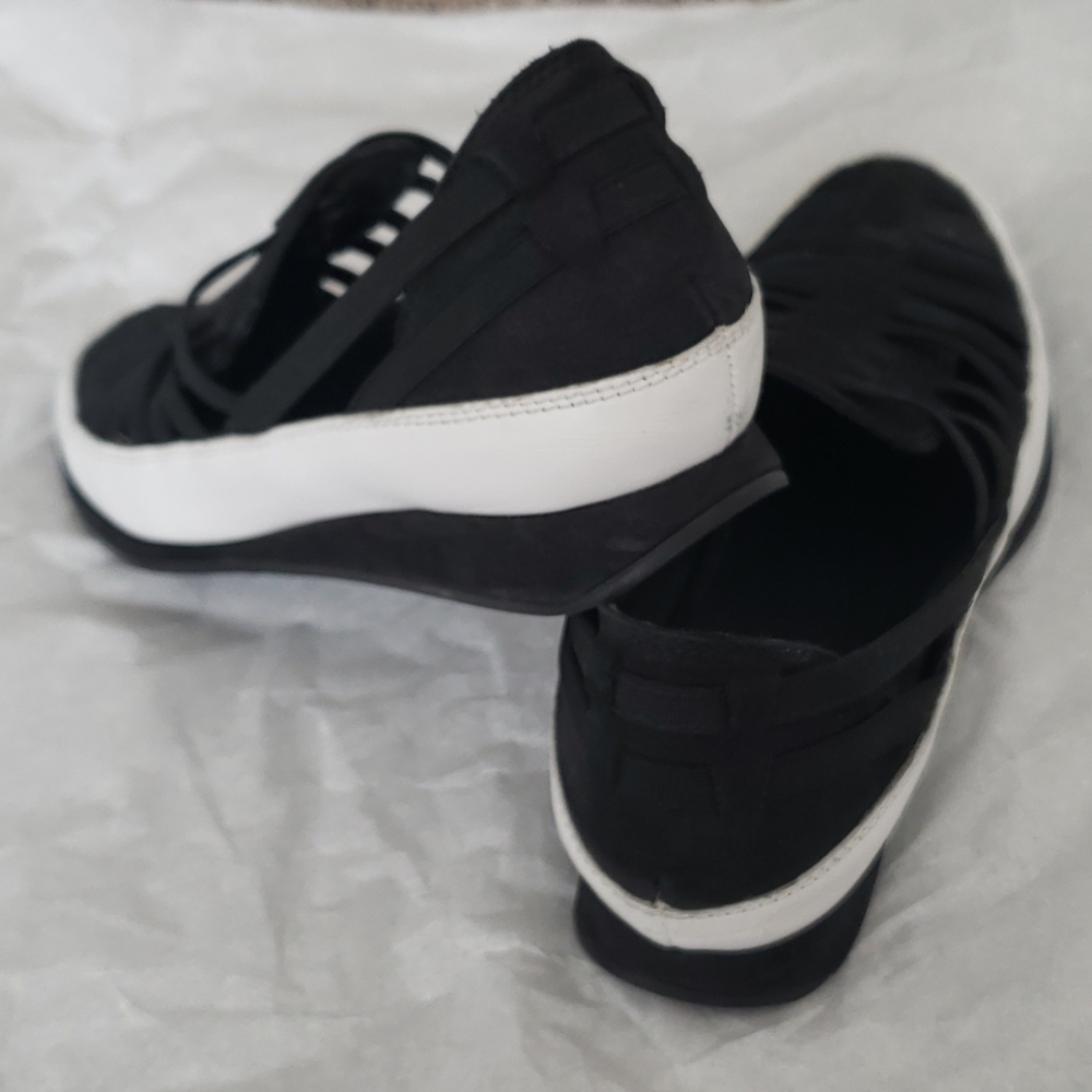 Stuart Weitzman Move-In Scrappy Elastic Sneakers - image 4